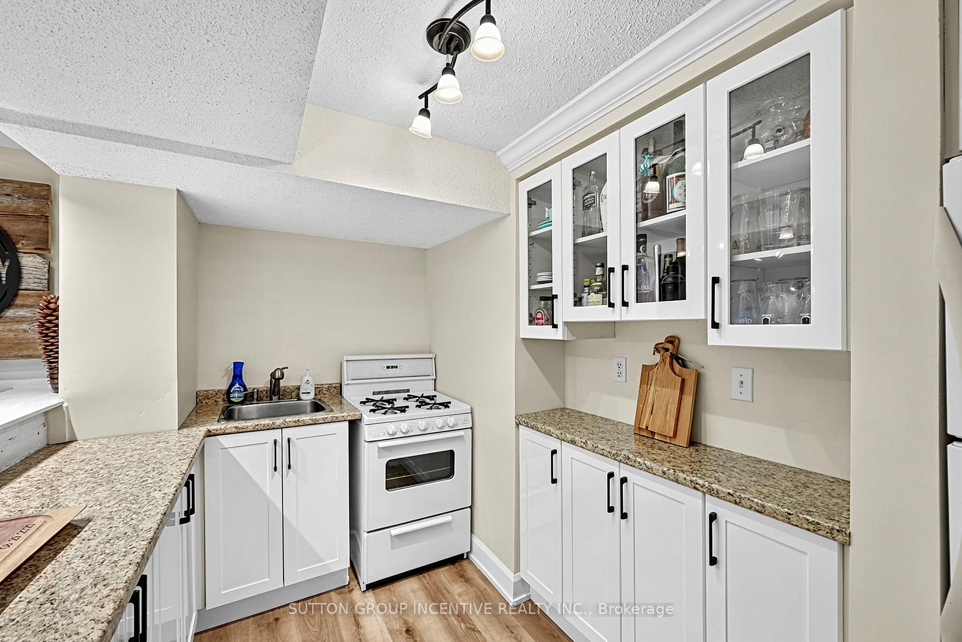 Photo 30 of 163 Grove Street E, Barrie, Wellington — HOMEH