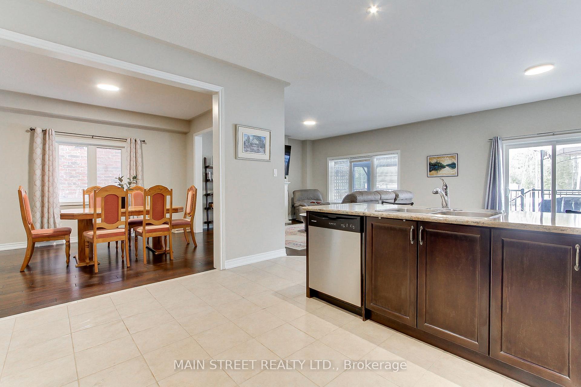 Photo 3 of 42 Prosser Crescent, Georgina, Sutton & Jackson's Point — HOMEH