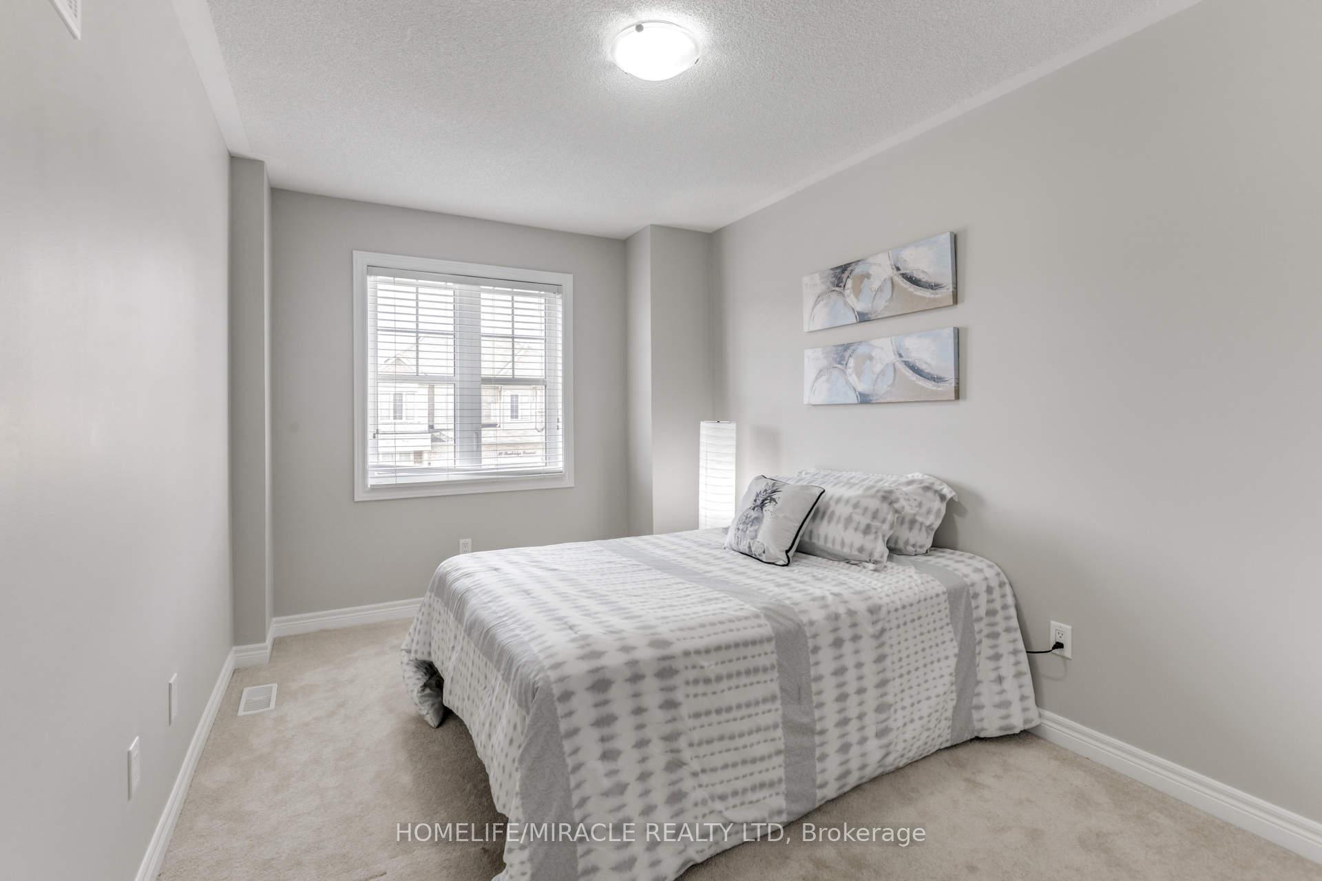 Photo 46 of 15 Banbridge Crescent, Brampton, Credit Valley — HOMEH