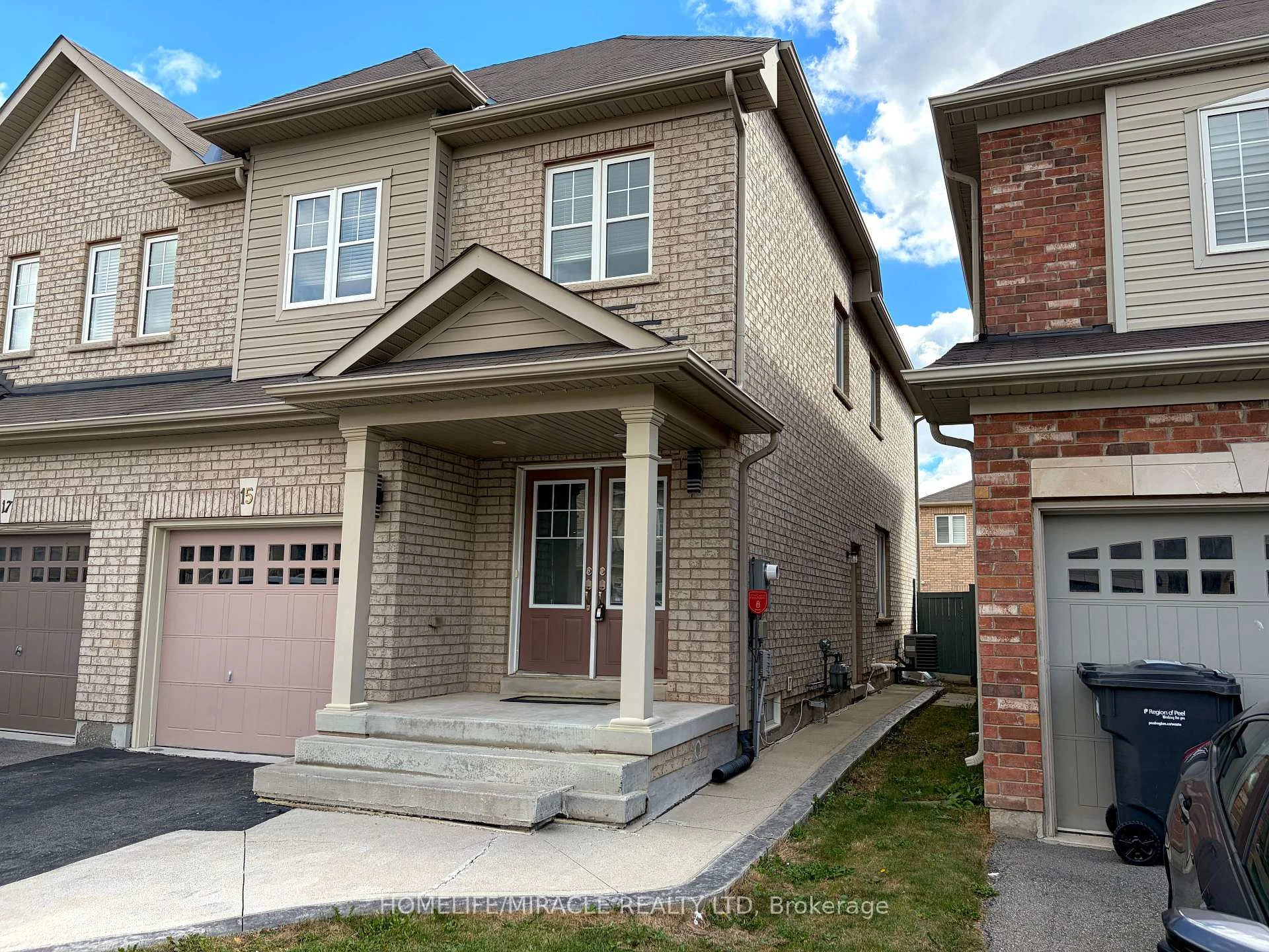 Photo 1 of 15 Banbridge Crescent, Brampton, Credit Valley — HOMEH
