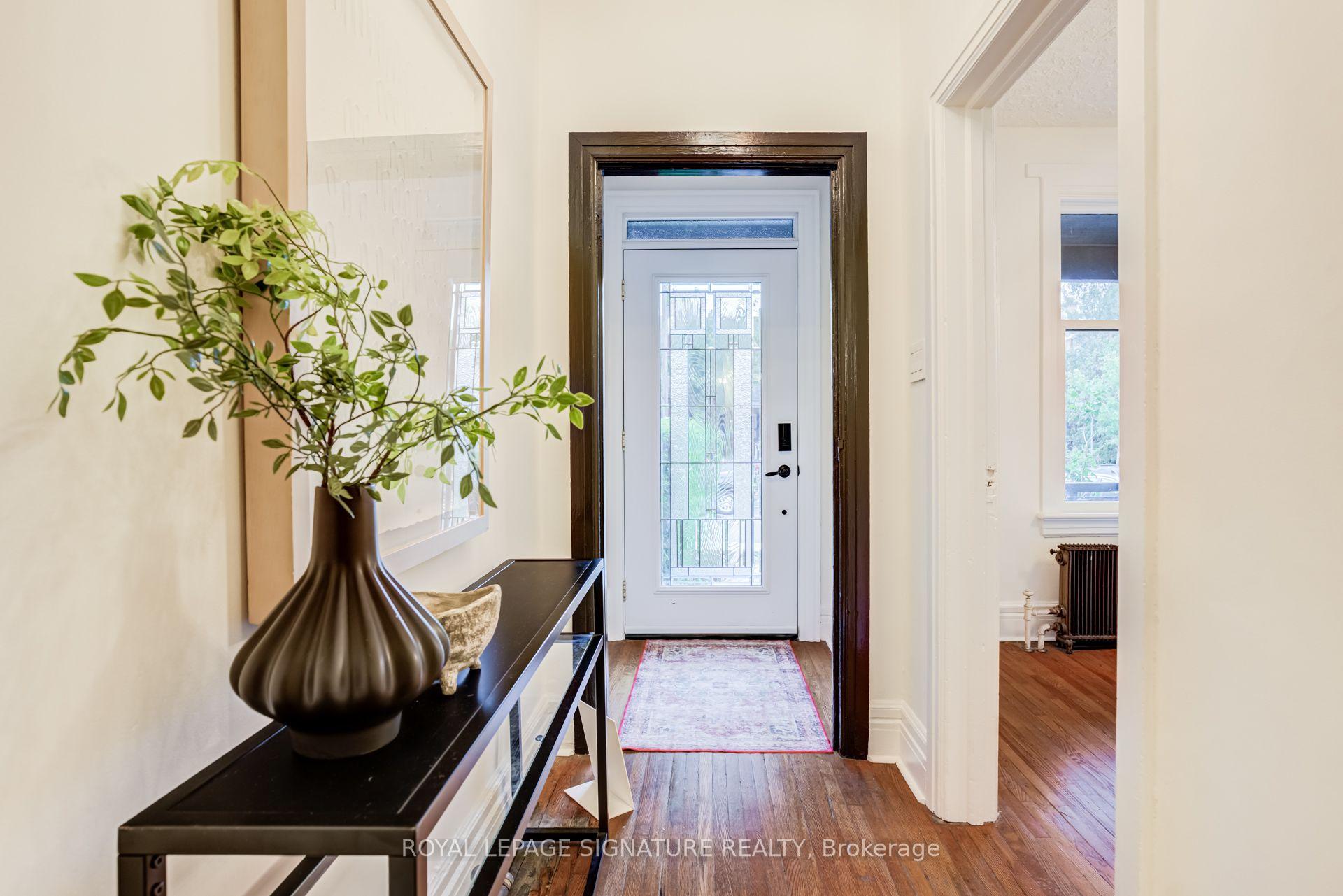 Photo 5 of 426 Delaware Avenue, Toronto, Dovercourt-Wallace Emerson-Junction — HOMEH