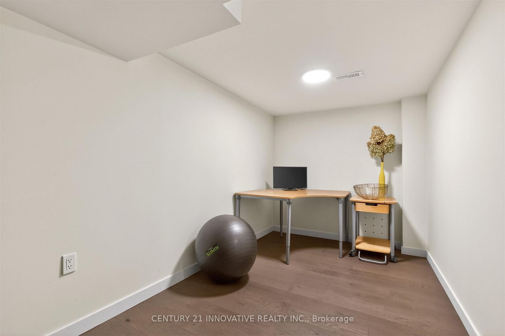 Photo 34 of 36 Martindale Road, Scarborough, Cliffcrest — HOMEH