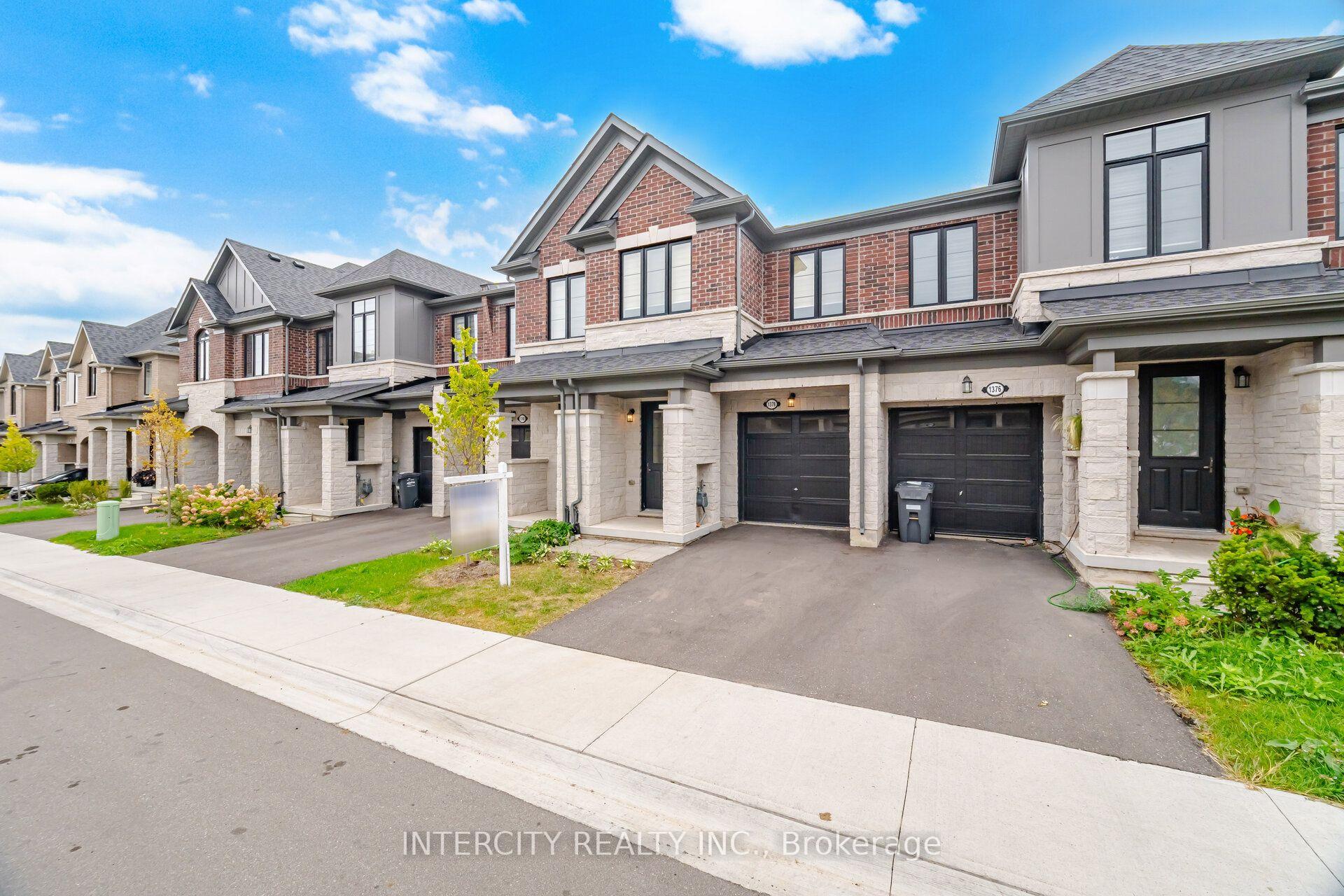 Photo 4 of 1378 National Common, Burlington, Tyandaga — HOMEH