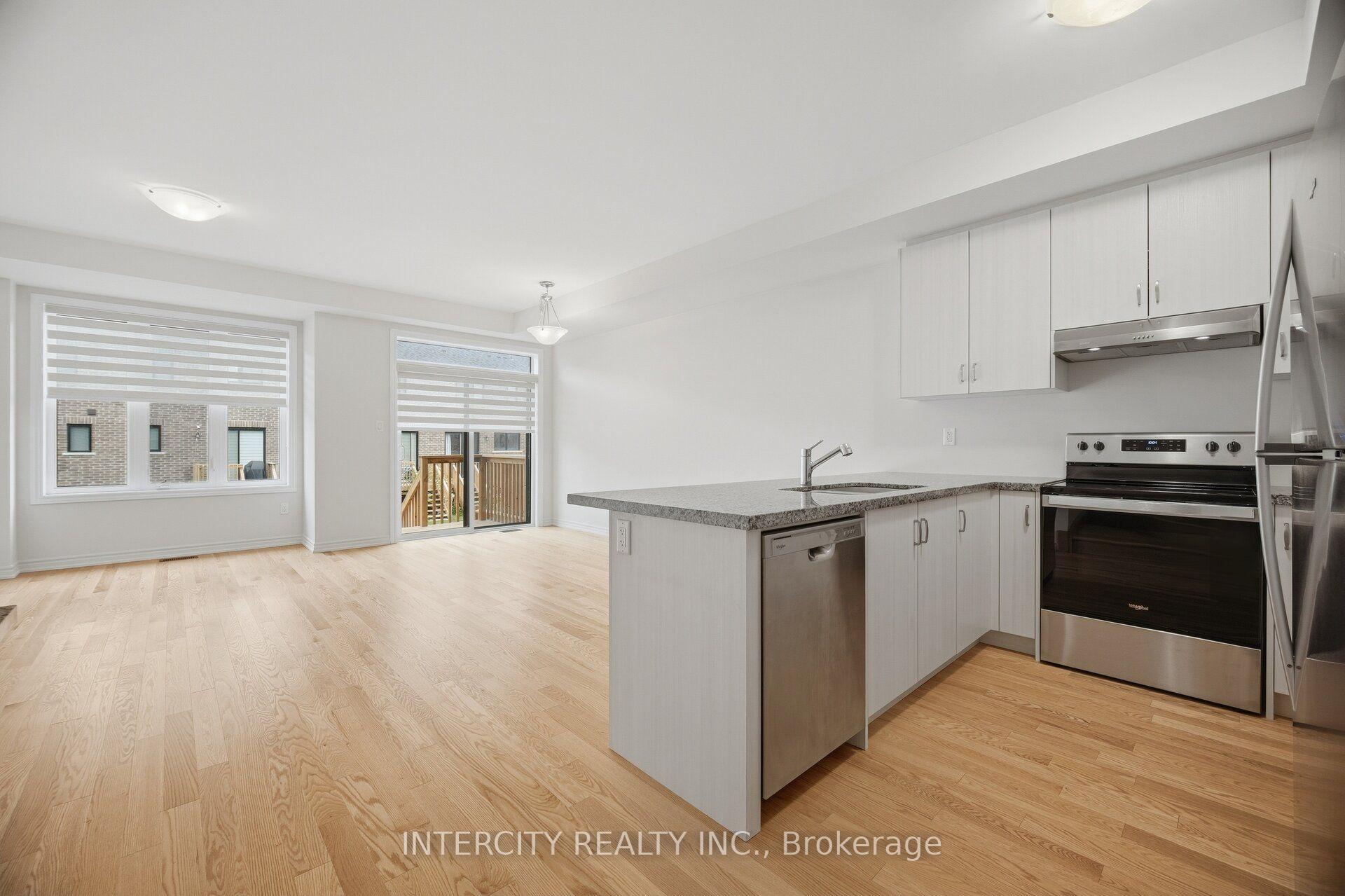 Photo 16 of 1378 National Common, Burlington, Tyandaga — HOMEH