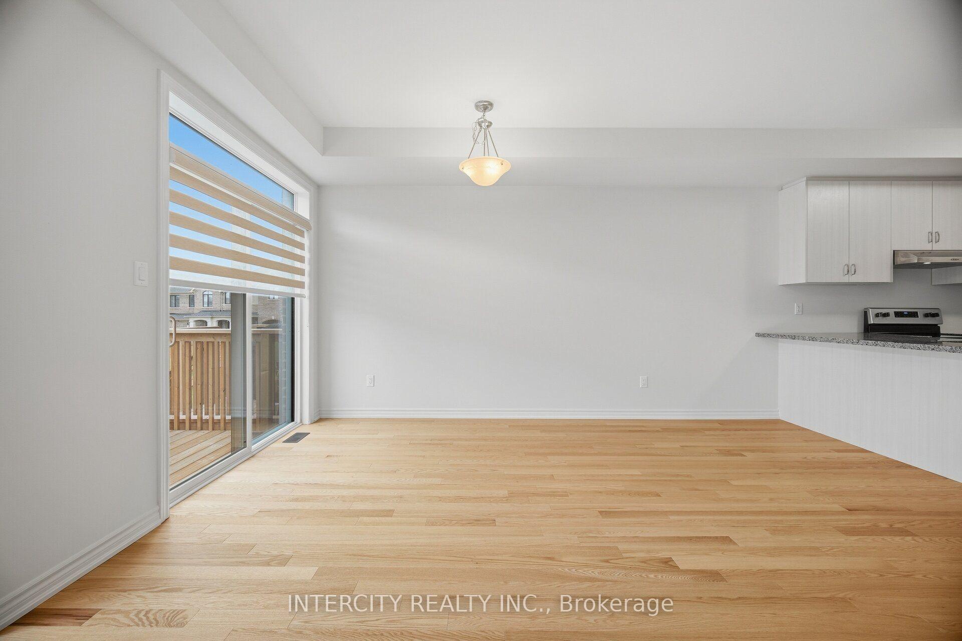 Photo 17 of 1378 National Common, Burlington, Tyandaga — HOMEH