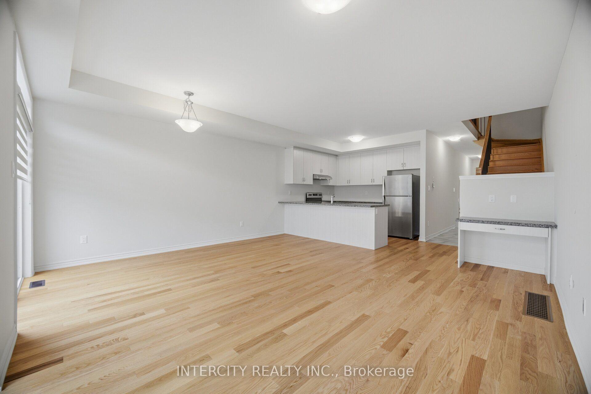 Photo 22 of 1378 National Common, Burlington, Tyandaga — HOMEH