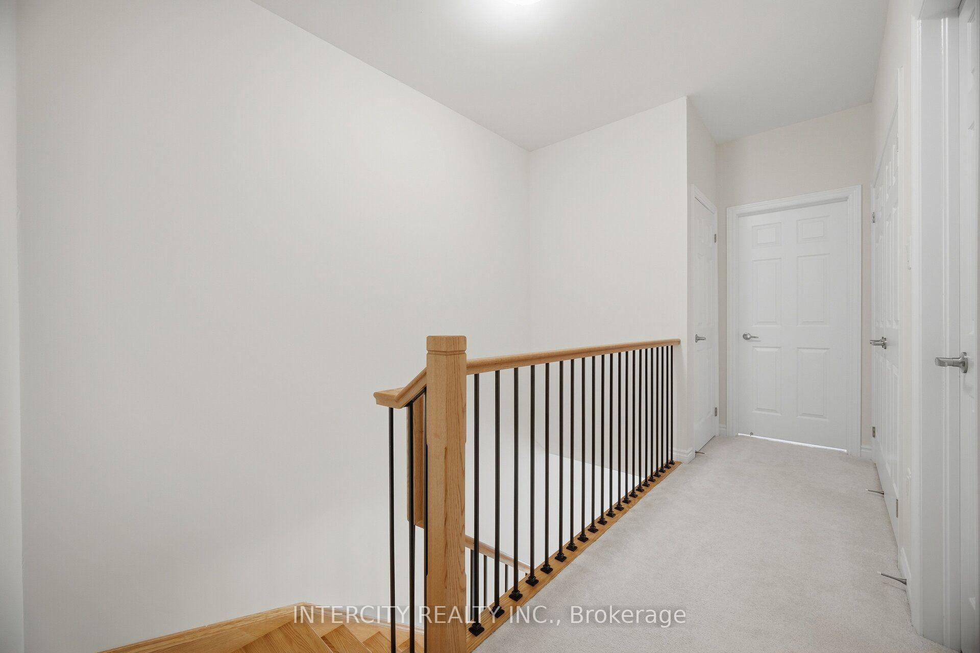 Photo 26 of 1378 National Common, Burlington, Tyandaga — HOMEH