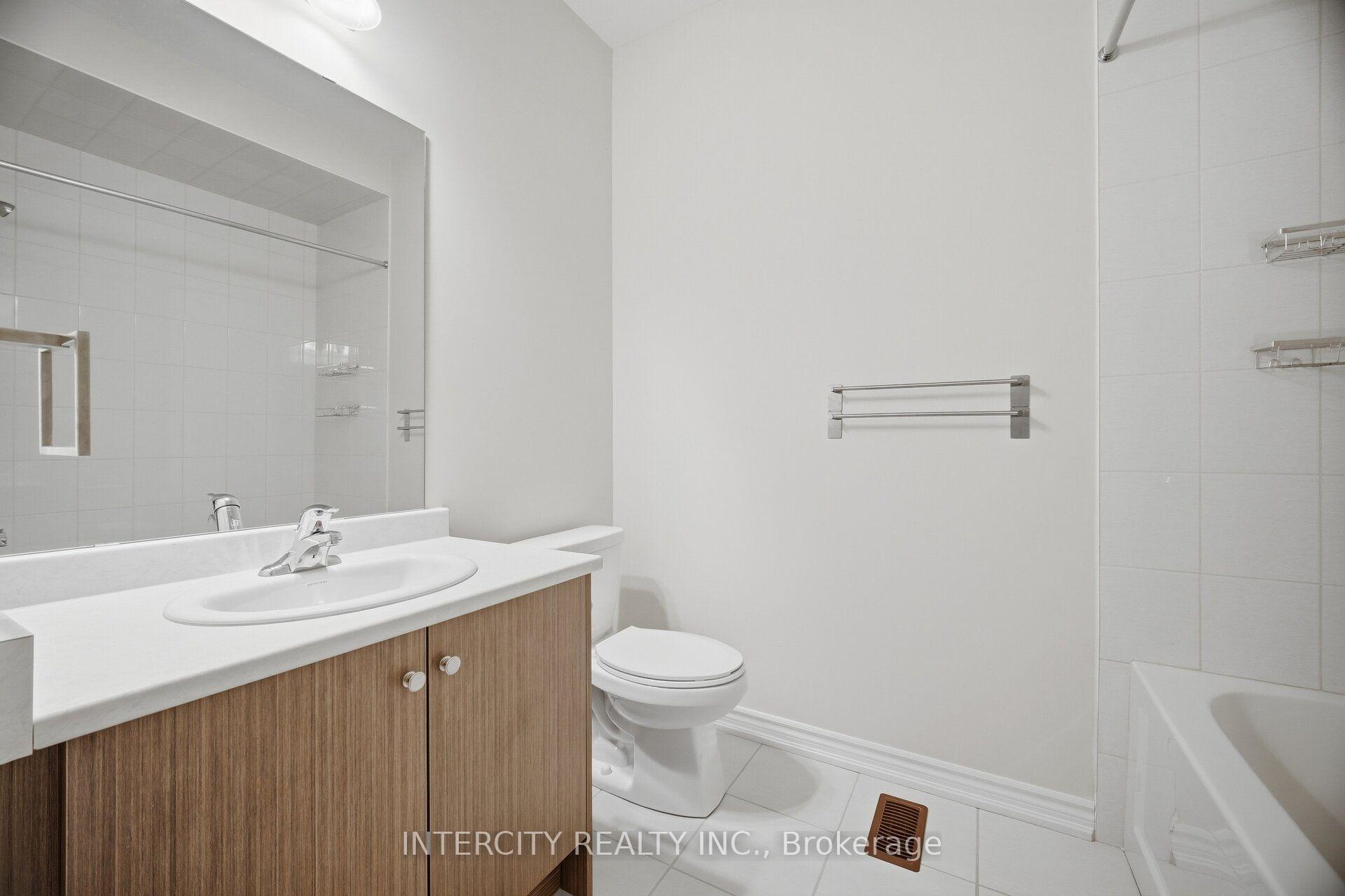 Photo 40 of 1378 National Common, Burlington, Tyandaga — HOMEH