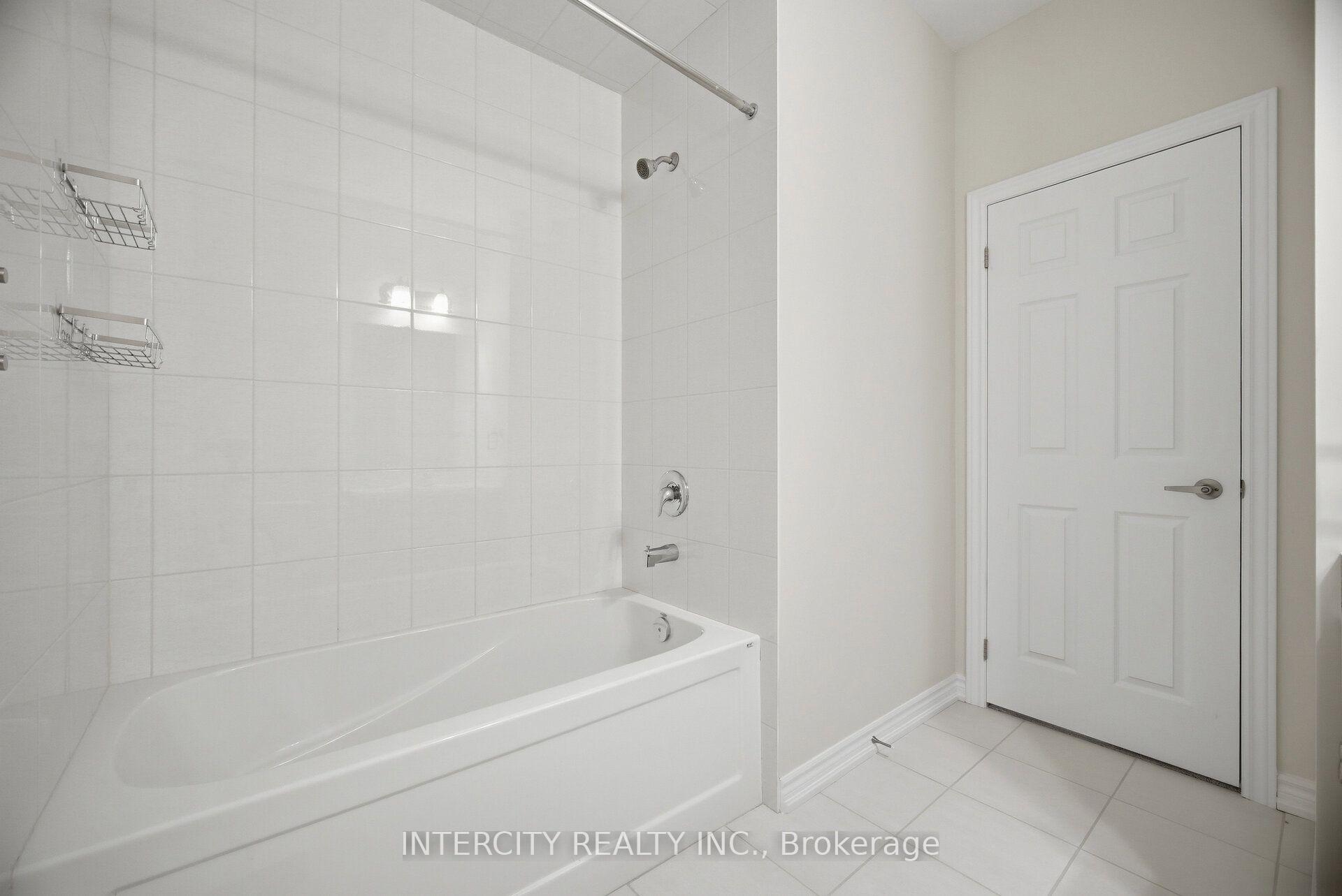 Photo 41 of 1378 National Common, Burlington, Tyandaga — HOMEH
