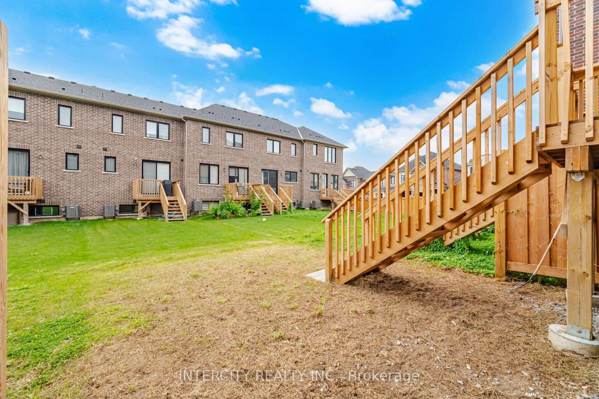 Photo 49 of 1378 National Common, Burlington, Tyandaga — HOMEH
