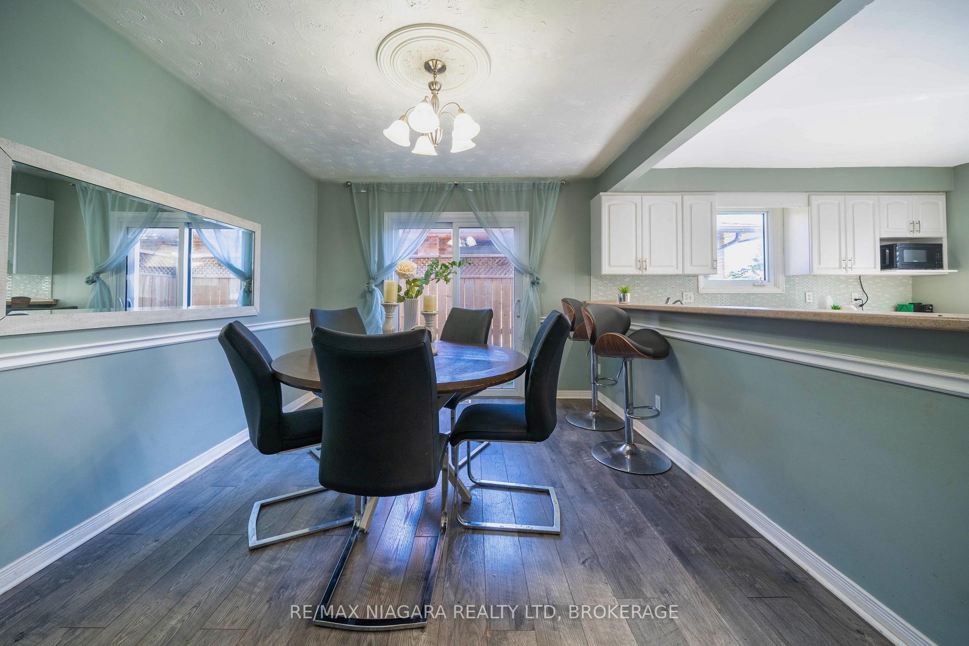 Photo 11 of 7107 Woodgate Street, Niagara Falls, Casey — HOMEH