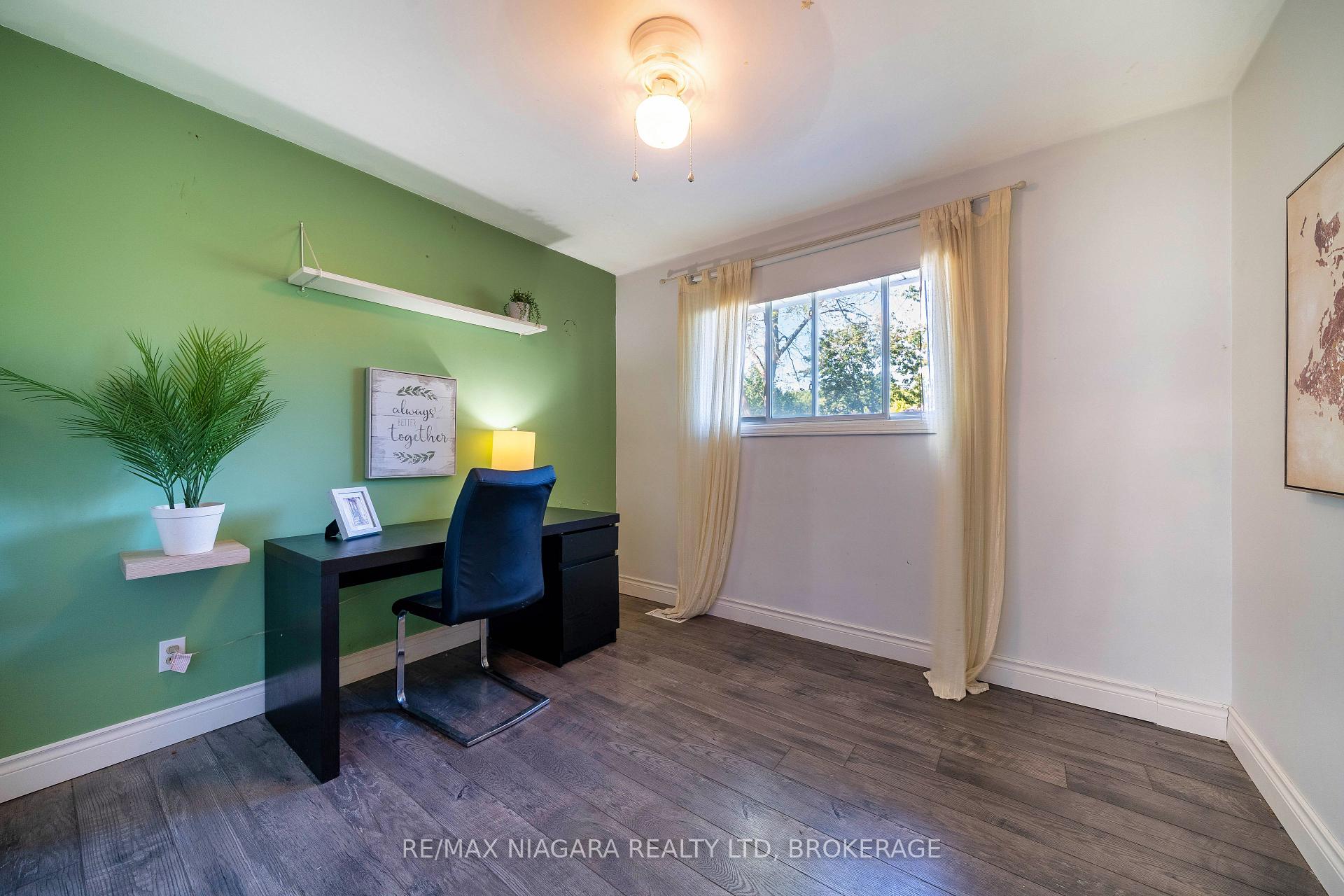 Photo 16 of 7107 Woodgate Street, Niagara Falls, Casey — HOMEH