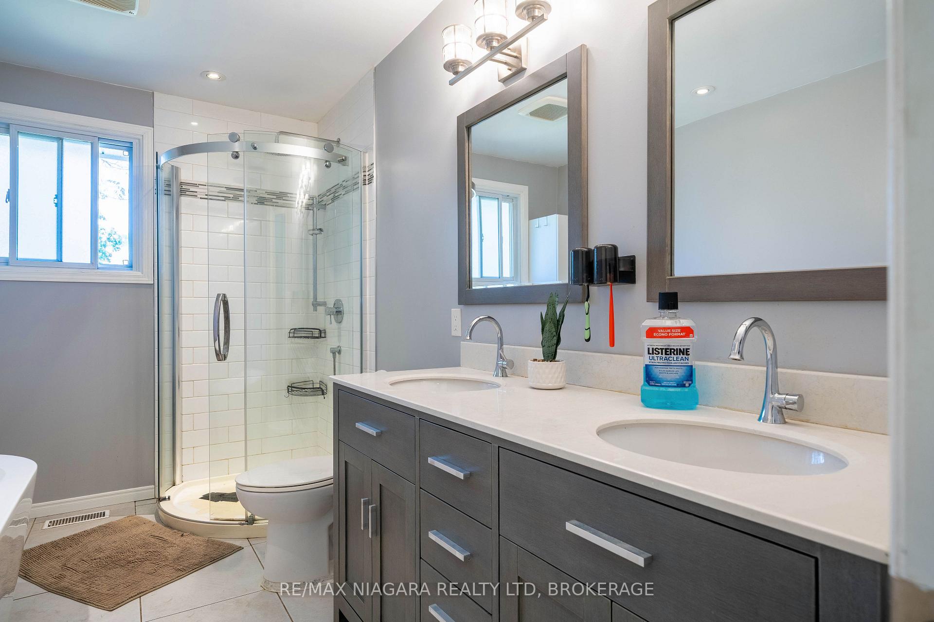 Photo 19 of 7107 Woodgate Street, Niagara Falls, Casey — HOMEH