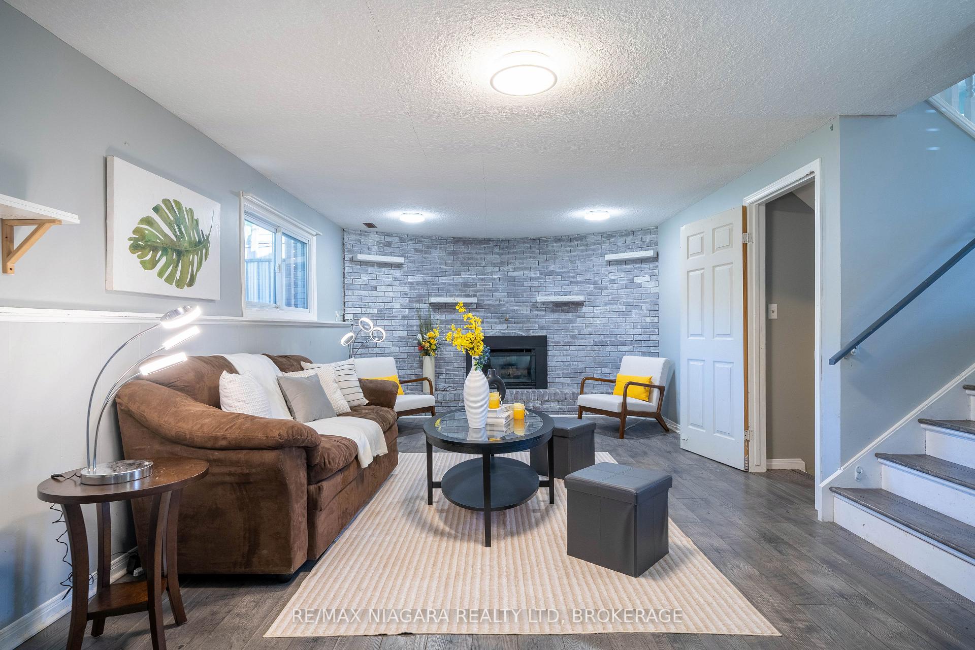 Photo 24 of 7107 Woodgate Street, Niagara Falls, Casey — HOMEH