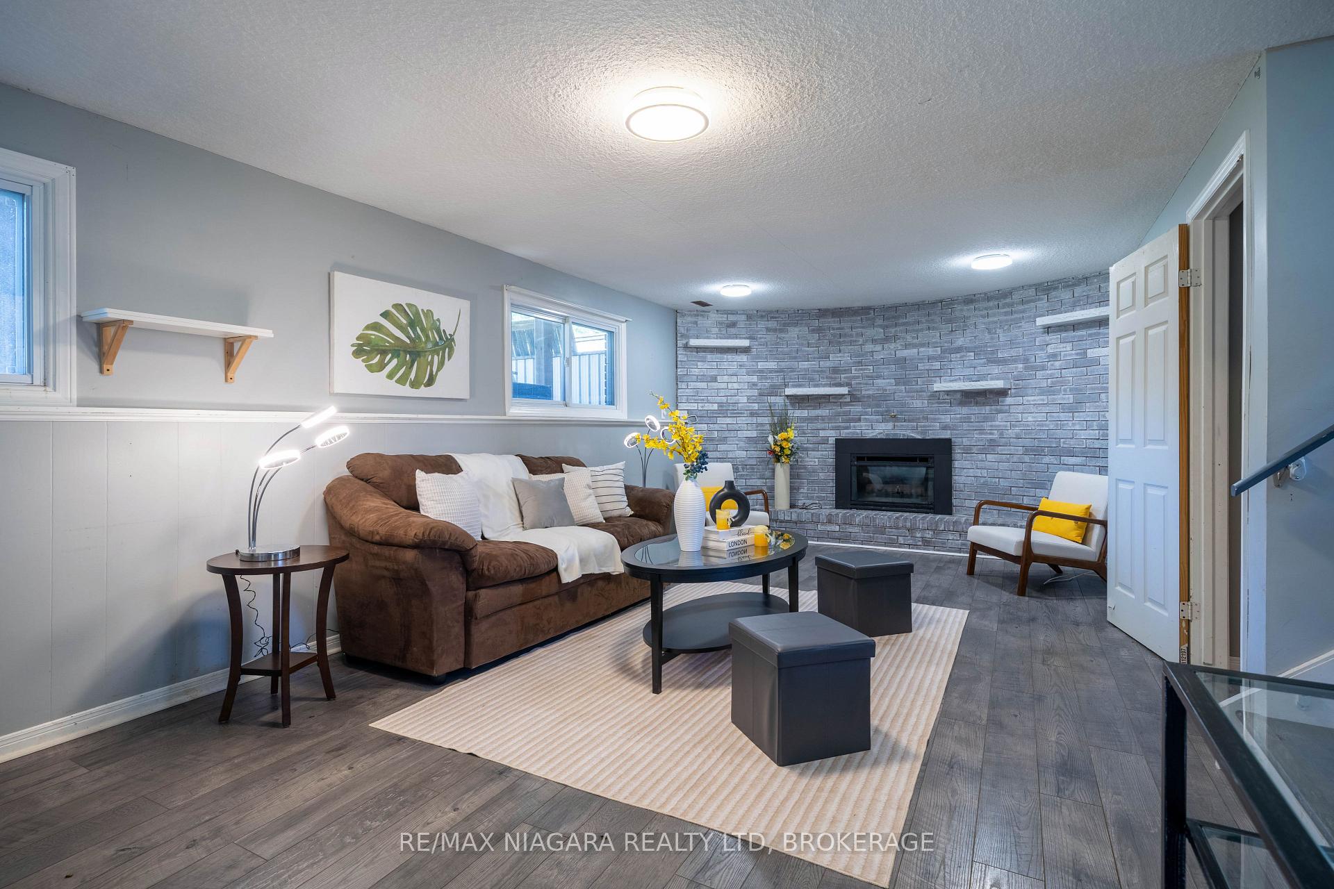 Photo 25 of 7107 Woodgate Street, Niagara Falls, Casey — HOMEH