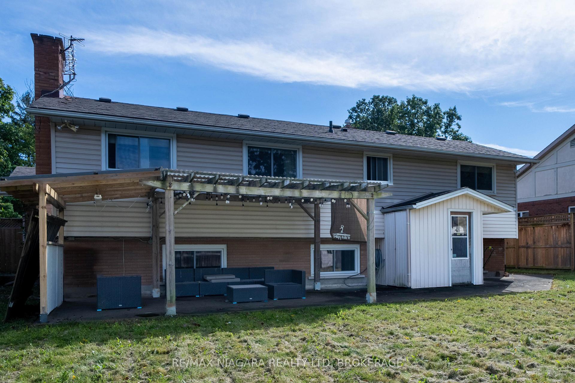 Photo 32 of 7107 Woodgate Street, Niagara Falls, Casey — HOMEH