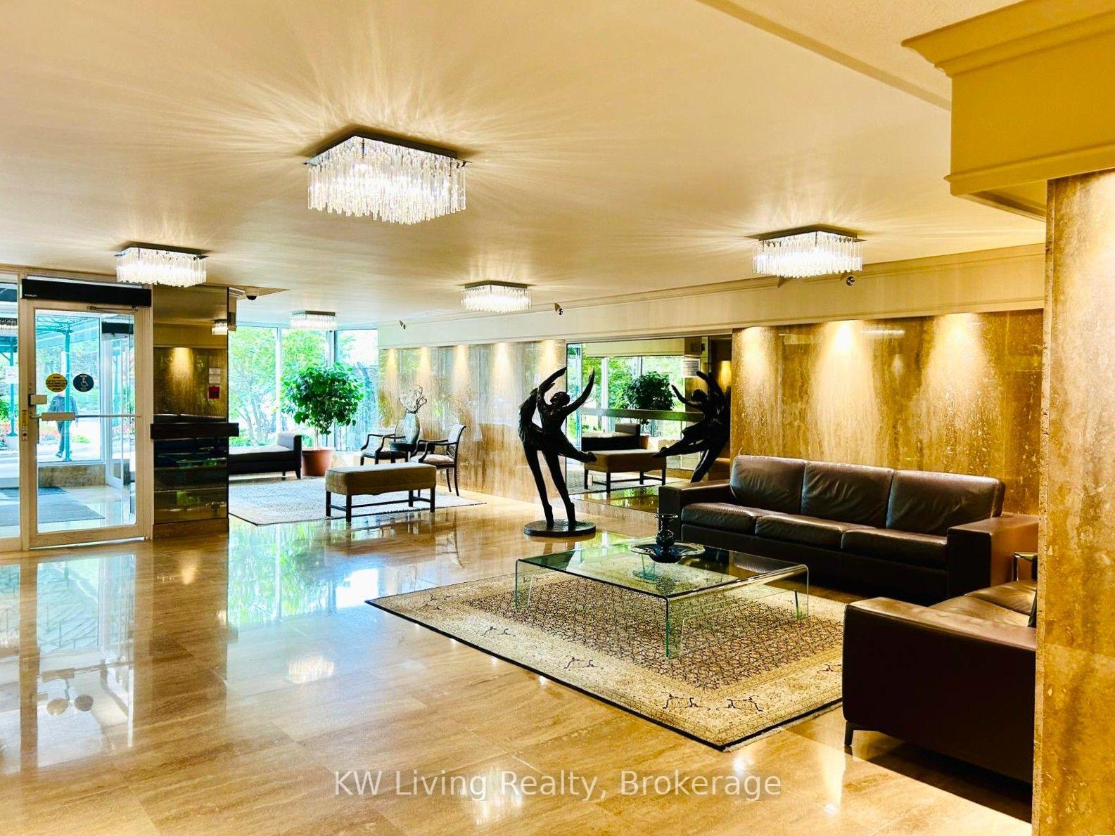 Photo 4 of Unit 1908, 55 Skymark Drive, North York, Hillcrest Village — HOMEH