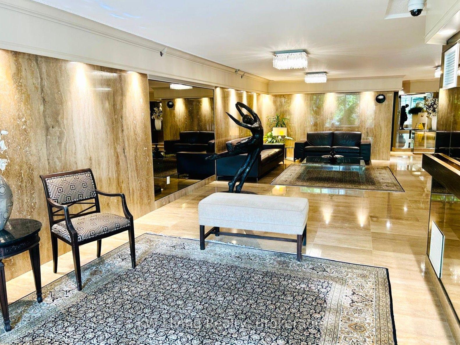 Photo 5 of Unit 1908, 55 Skymark Drive, North York, Hillcrest Village — HOMEH