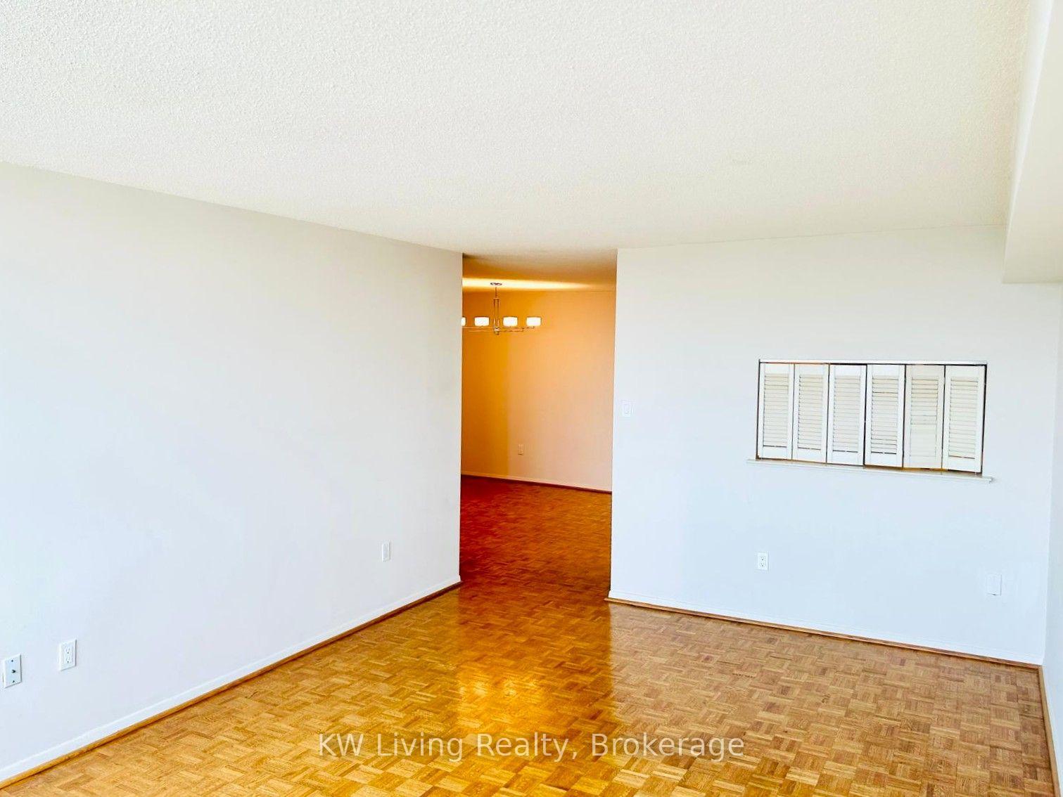 Photo 9 of Unit 1908, 55 Skymark Drive, North York, Hillcrest Village — HOMEH
