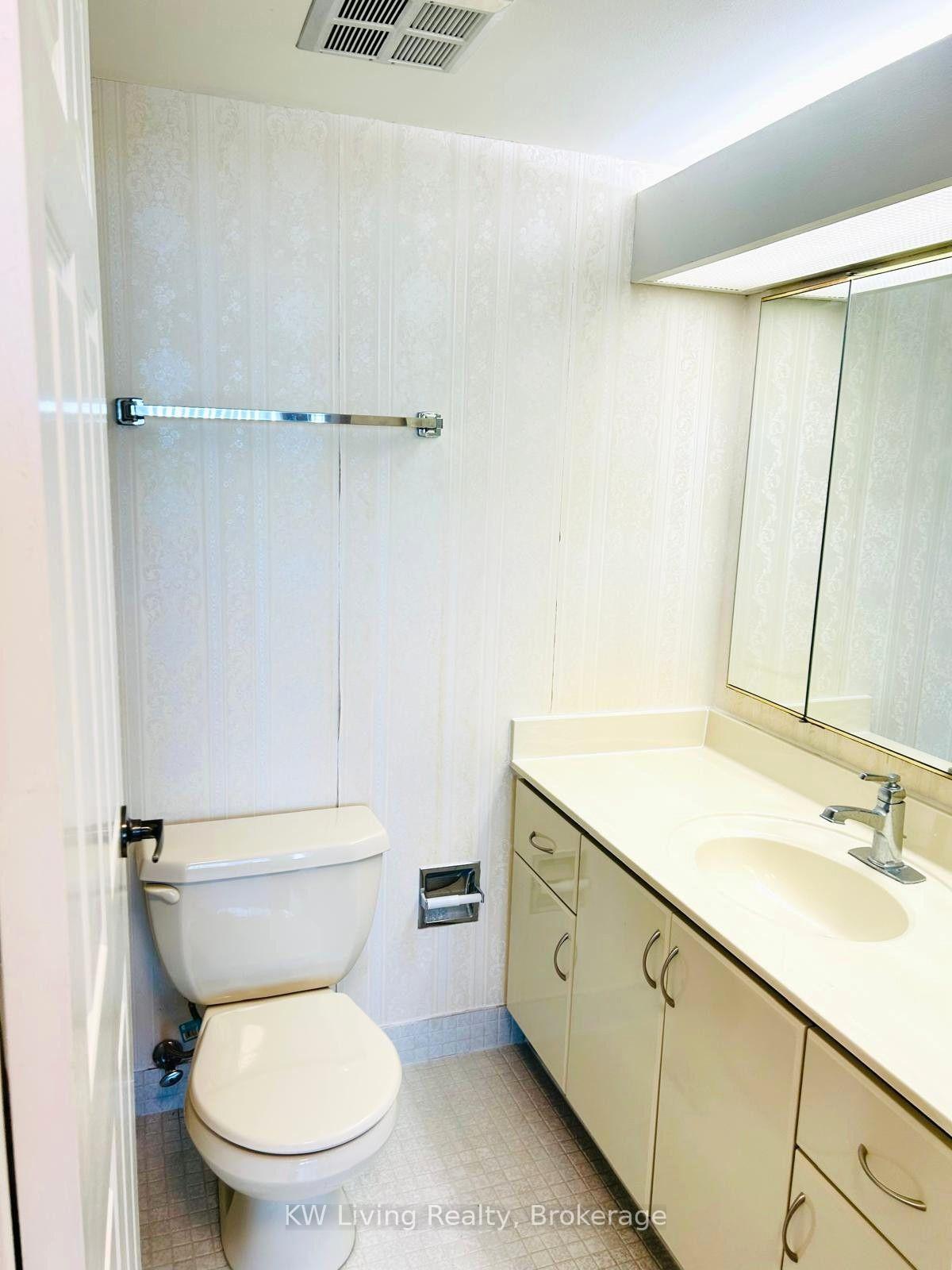 Photo 18 of Unit 1908, 55 Skymark Drive, North York, Hillcrest Village — HOMEH