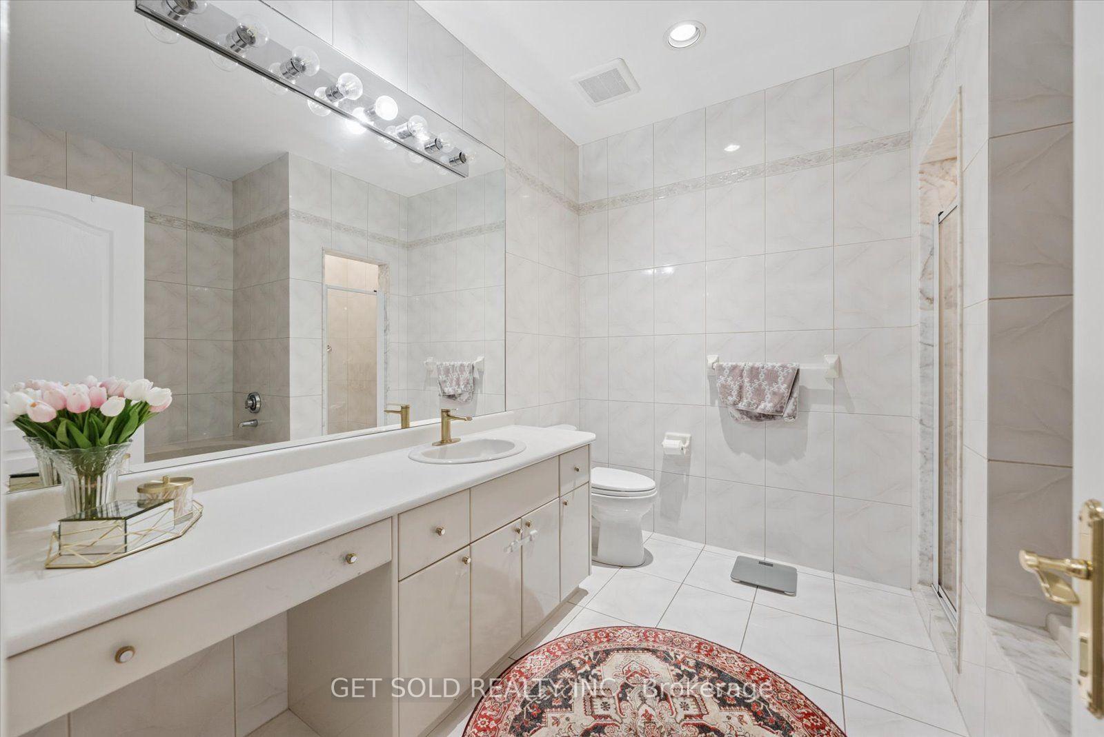 Photo 23 of 46 Wimpole Drive, North York, St. Andrew-Windfields — HOMEH