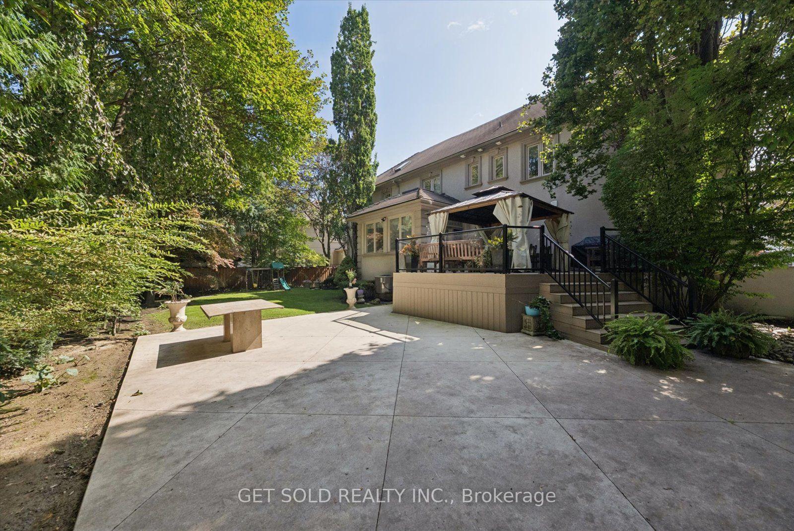 Photo 44 of 46 Wimpole Drive, North York, St. Andrew-Windfields — HOMEH
