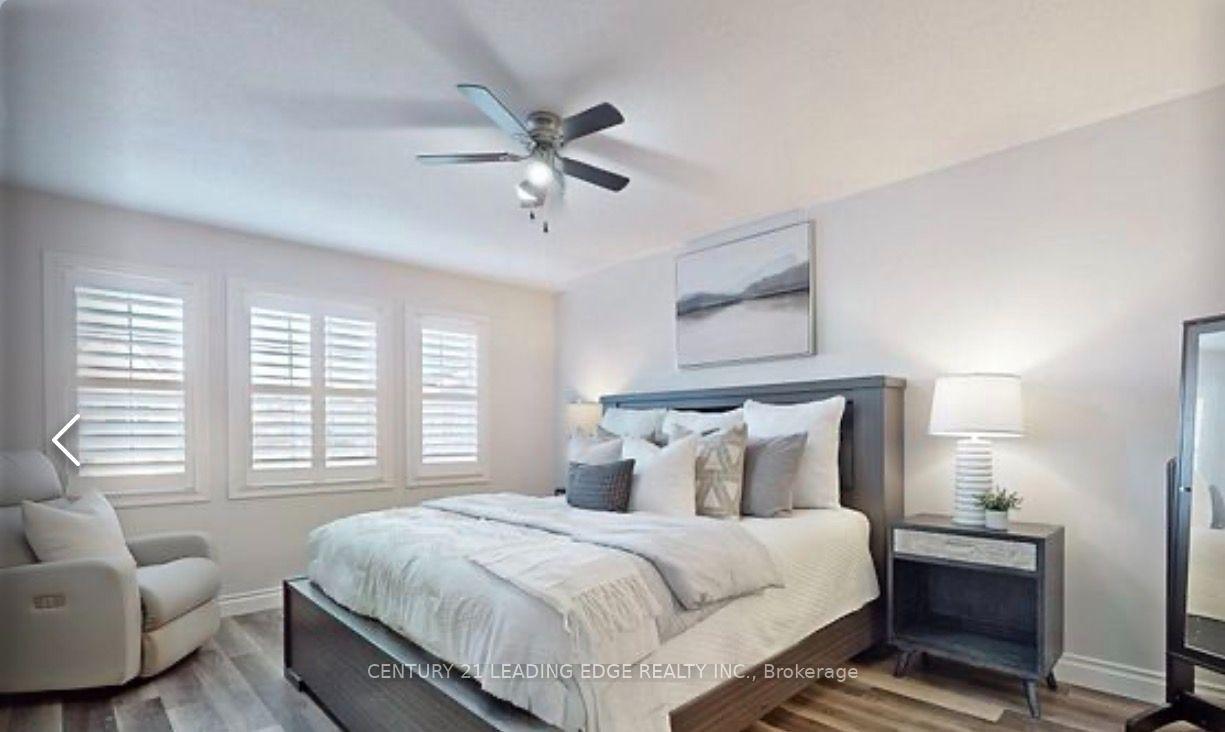 Photo 9 of 123 Kirkland Place, Whitby, Williamsburg — HOMEH