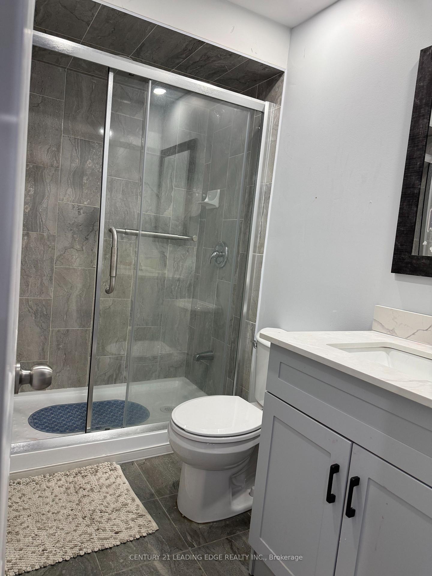Photo 11 of 123 Kirkland Place, Whitby, Williamsburg — HOMEH