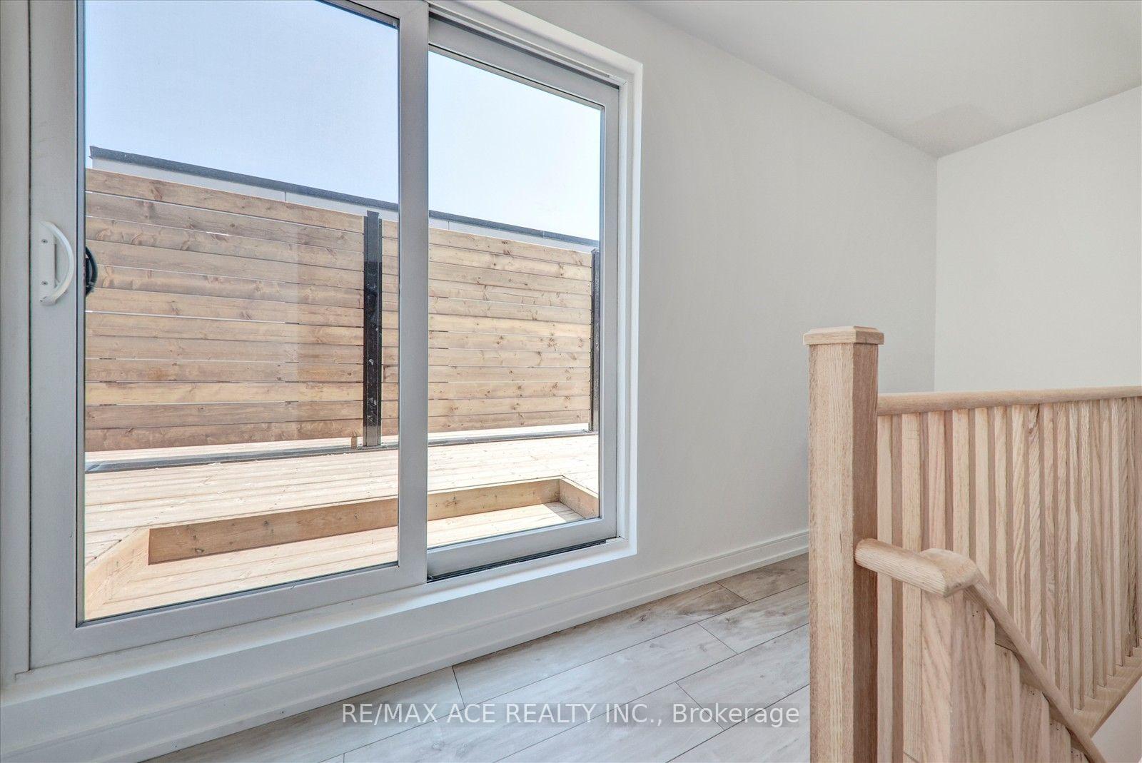 Photo 31 of Unit 11, 168 Clonmore Drive, Scarborough, Birchcliffe-Cliffside — HOMEH