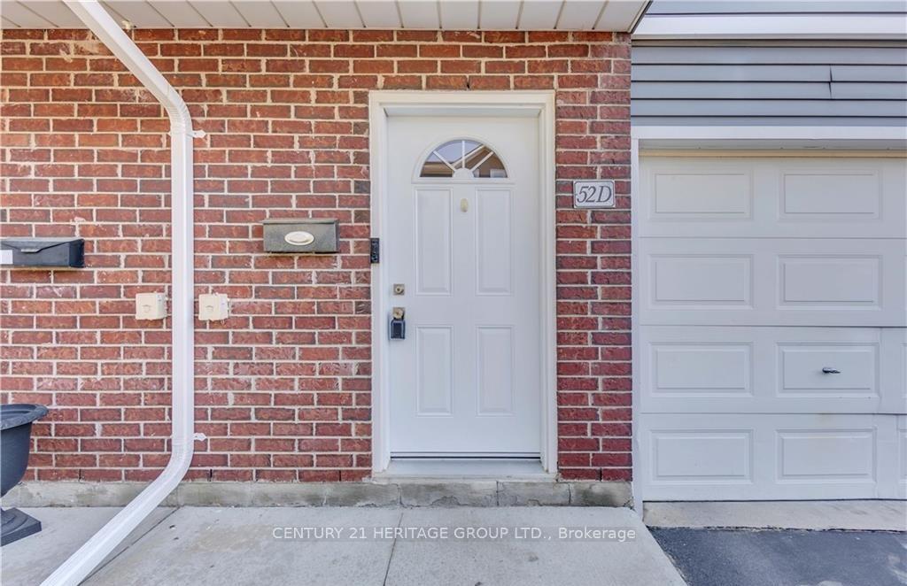 Photo 5 of Unit D, 52 Harris Avenue, Brantford, Braneida Industrial Park — HOMEH
