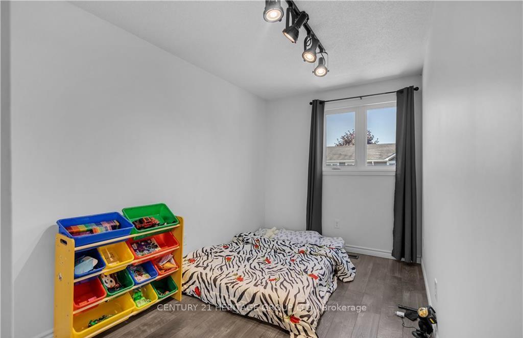 Photo 25 of Unit D, 52 Harris Avenue, Brantford, Braneida Industrial Park — HOMEH