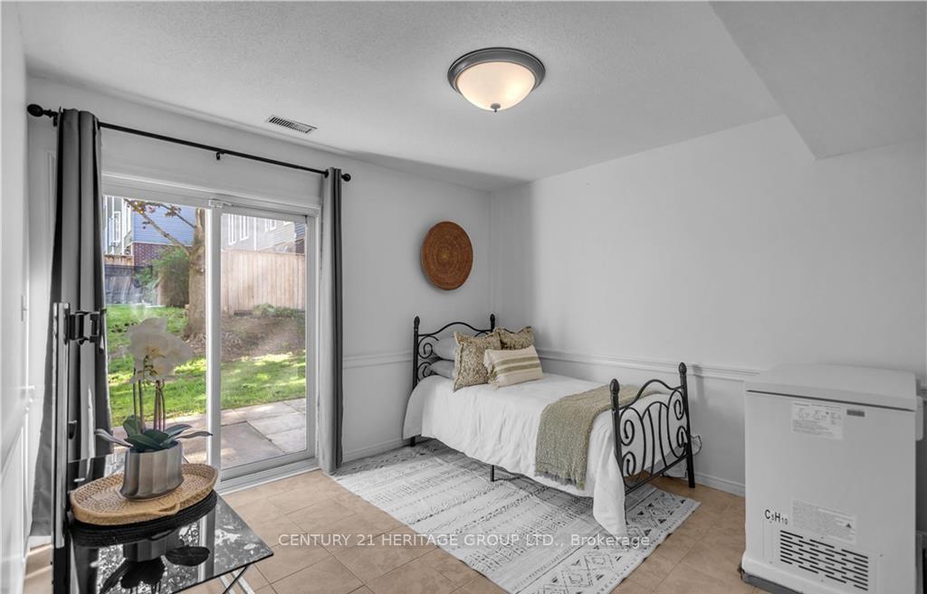 Photo 29 of Unit D, 52 Harris Avenue, Brantford, Braneida Industrial Park — HOMEH