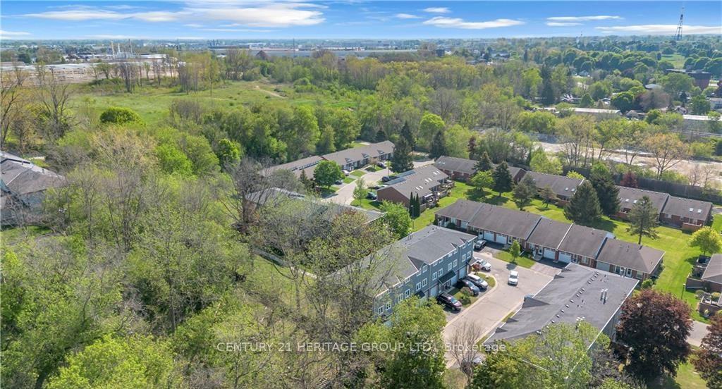 Photo 42 of Unit D, 52 Harris Avenue, Brantford, Braneida Industrial Park — HOMEH