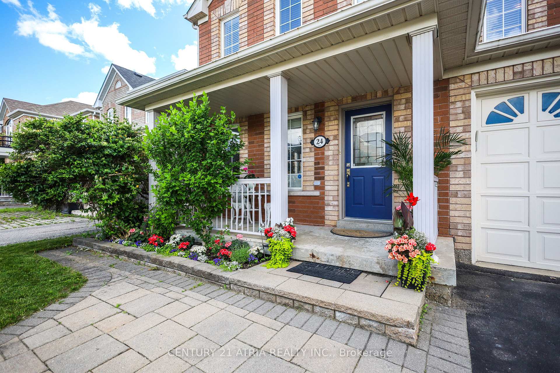 Photo 3 of 24 William Grant Road, Markham, Greensborough — HOMEH