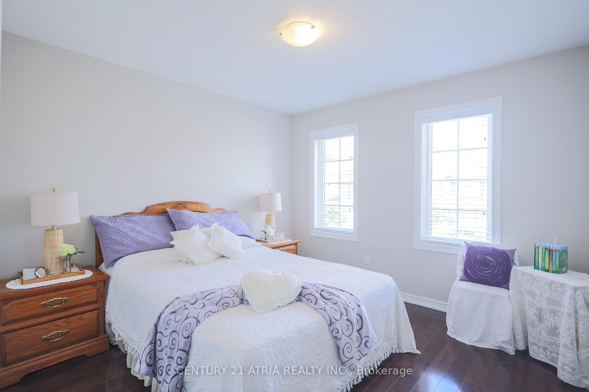 Photo 63 of 24 William Grant Road, Markham, Greensborough — HOMEH