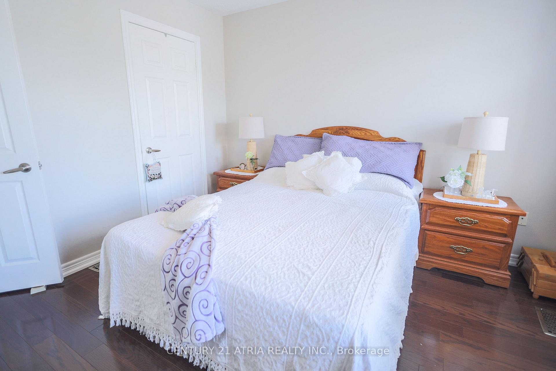 Photo 64 of 24 William Grant Road, Markham, Greensborough — HOMEH