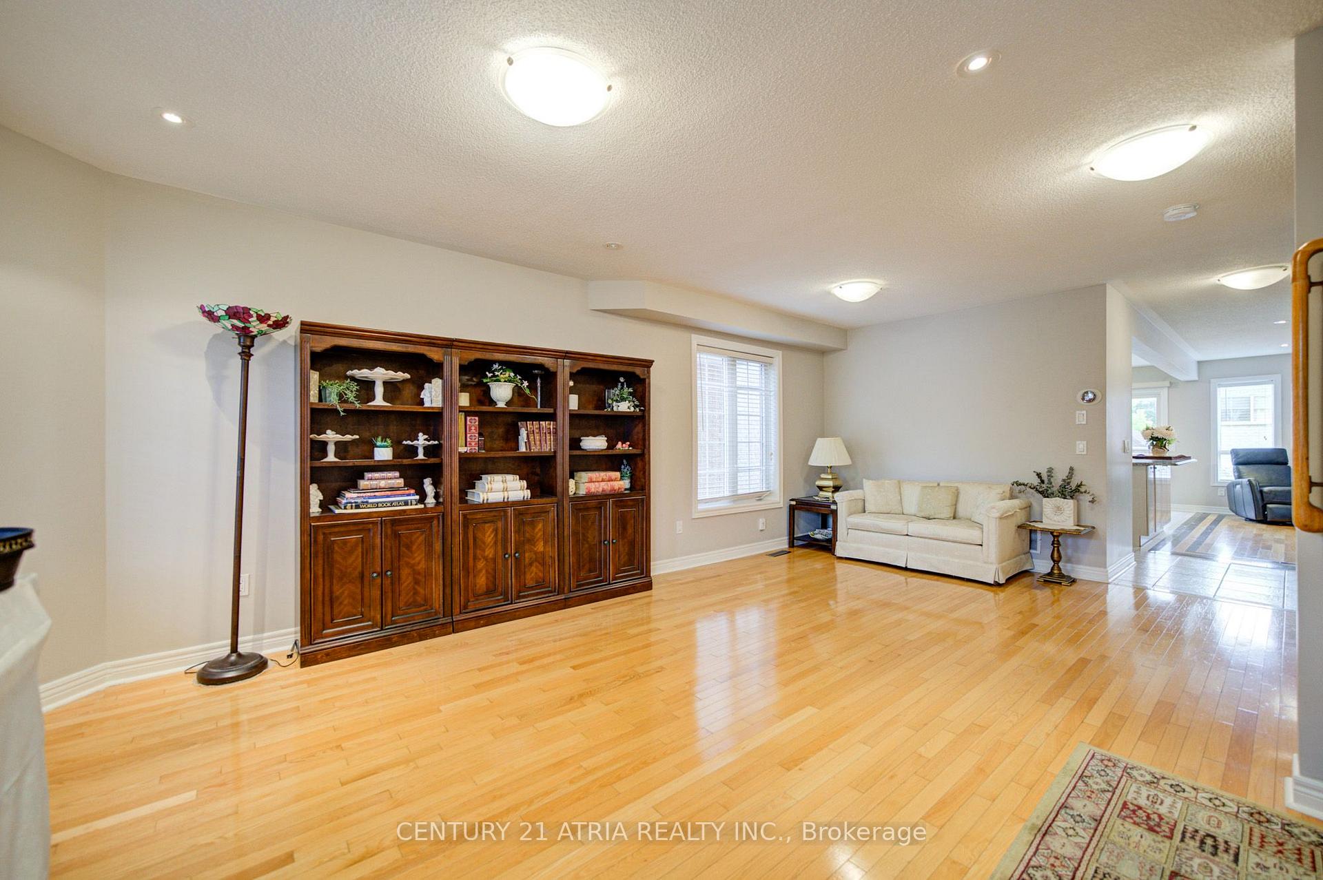 Photo 6 of 24 William Grant Road, Markham, Greensborough — HOMEH