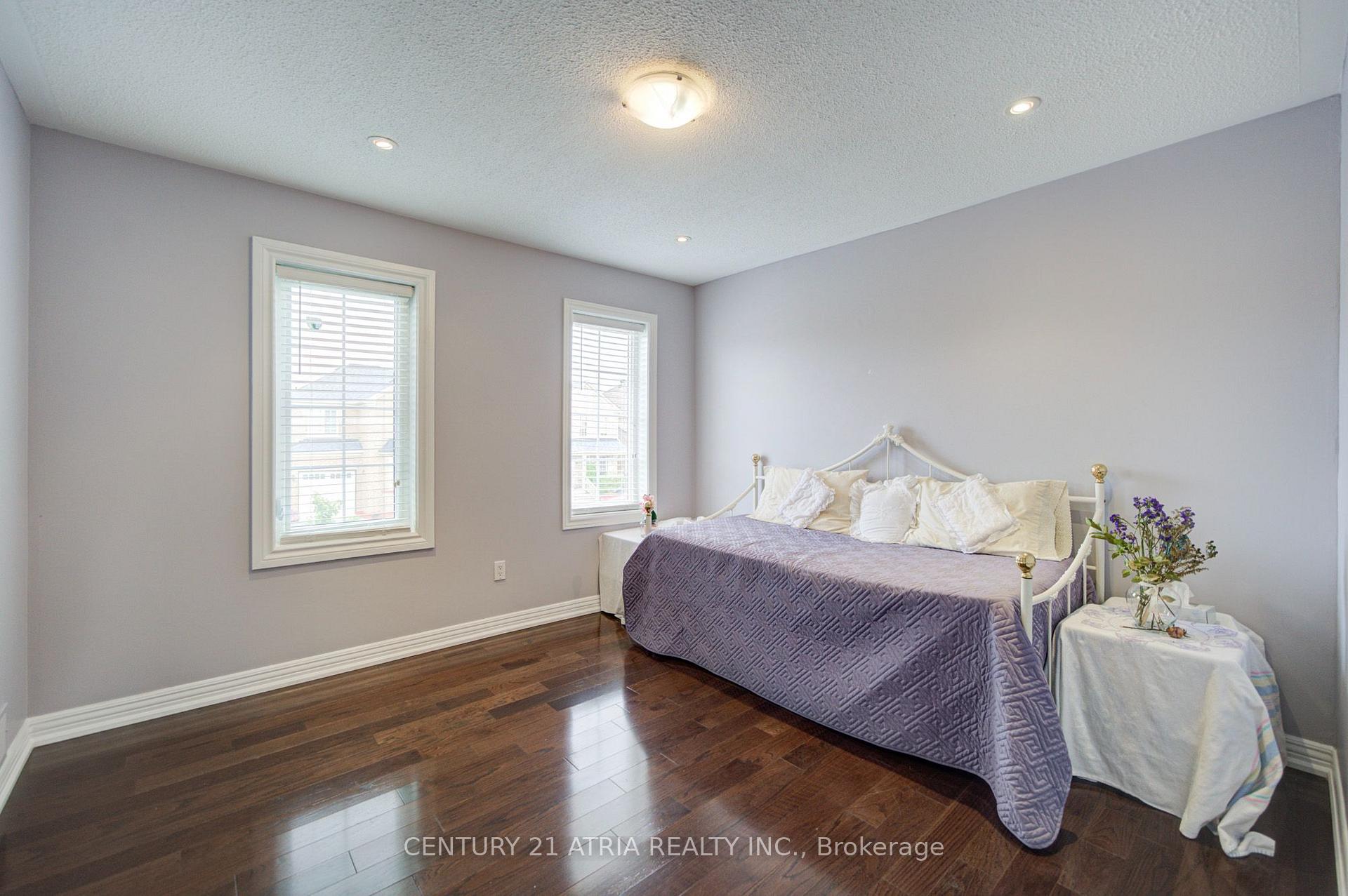 Photo 30 of 24 William Grant Road, Markham, Greensborough — HOMEH