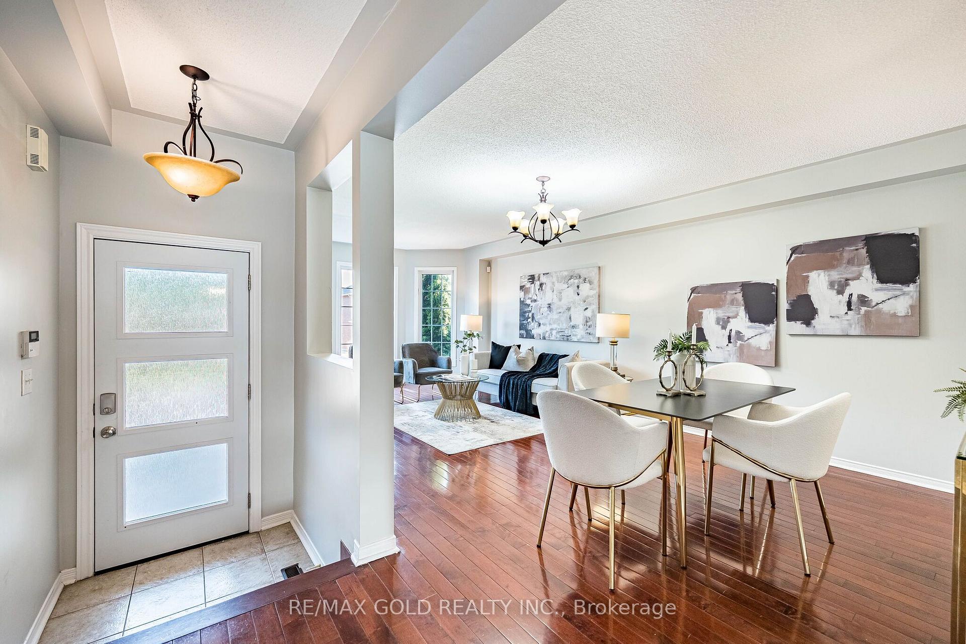 Photo 8 of 77 Schooner Drive, Brampton, Fletcher's Meadow — HOMEH