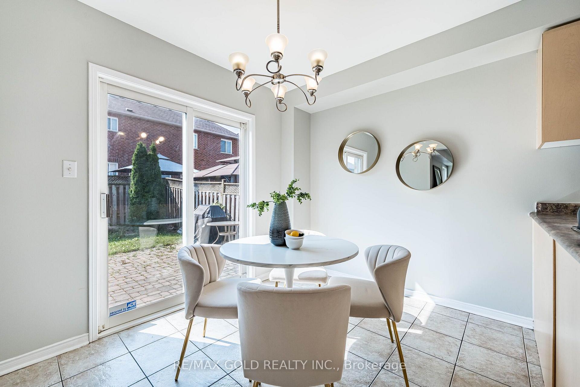 Photo 17 of 77 Schooner Drive, Brampton, Fletcher's Meadow — HOMEH