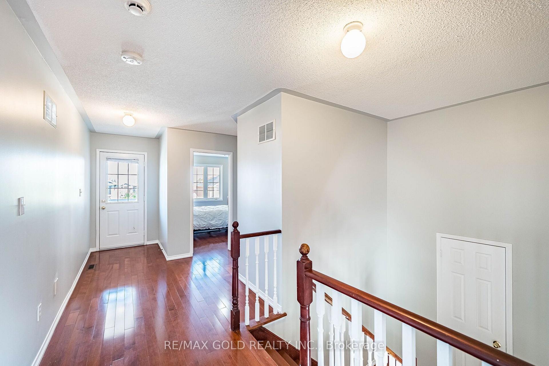 Photo 19 of 77 Schooner Drive, Brampton, Fletcher's Meadow — HOMEH