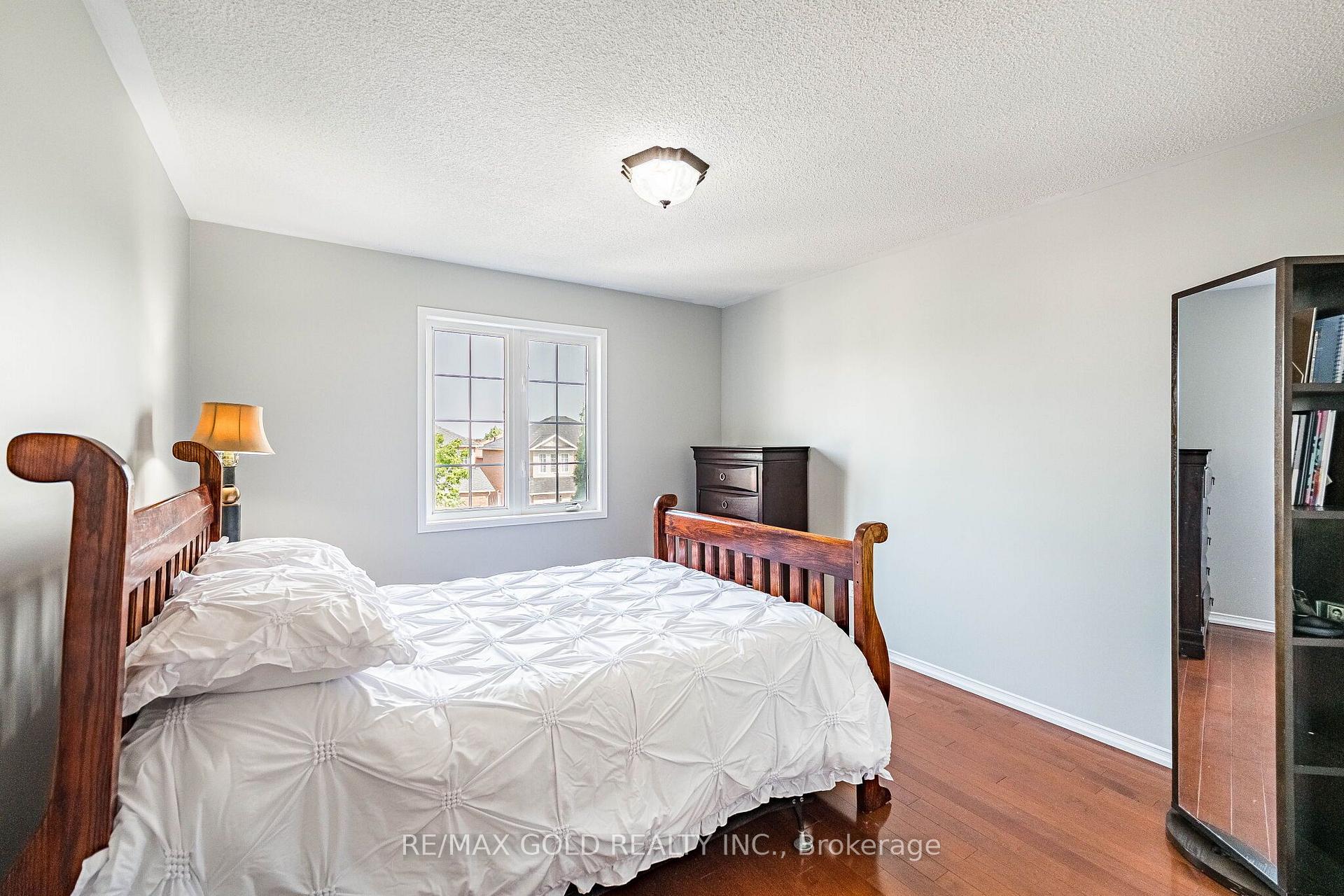 Photo 26 of 77 Schooner Drive, Brampton, Fletcher's Meadow — HOMEH