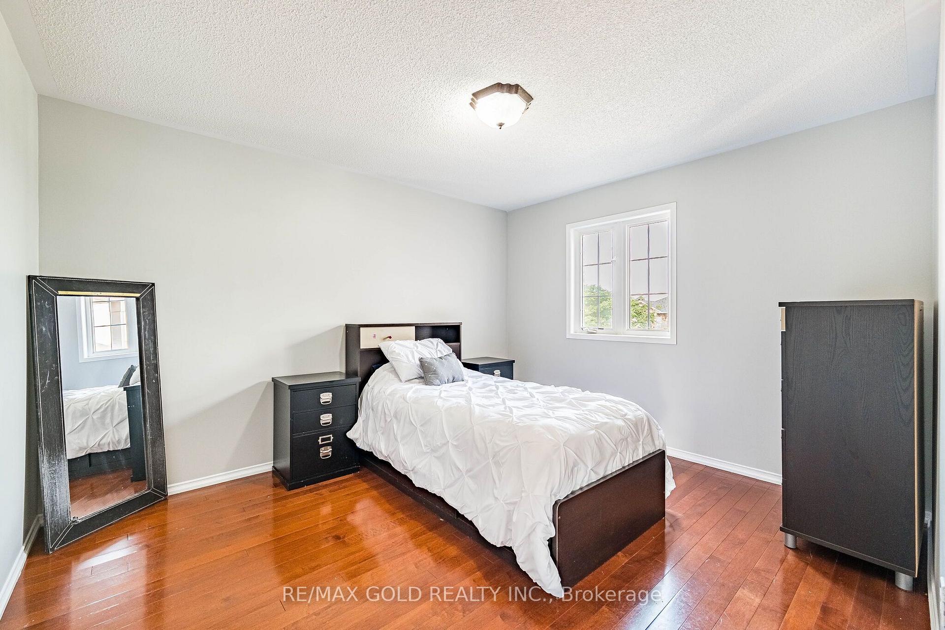 Photo 27 of 77 Schooner Drive, Brampton, Fletcher's Meadow — HOMEH