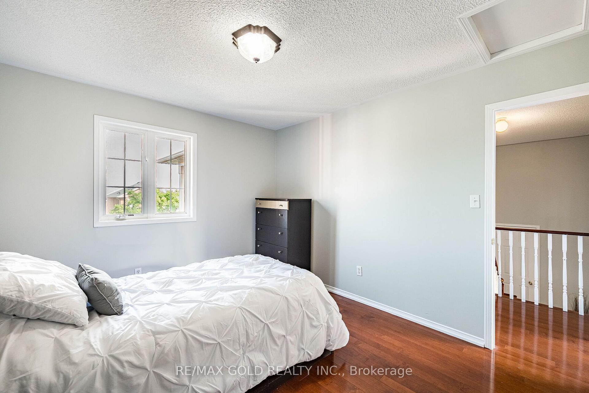 Photo 29 of 77 Schooner Drive, Brampton, Fletcher's Meadow — HOMEH