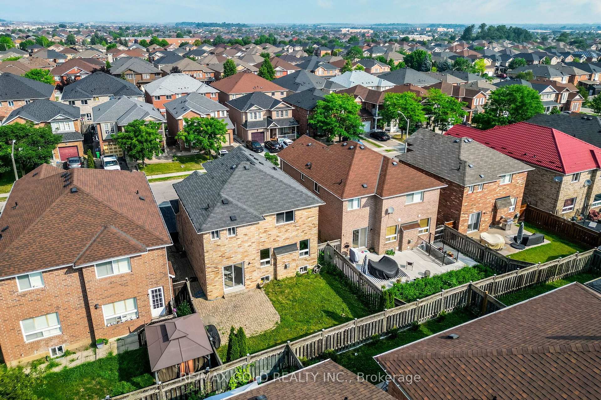 Photo 45 of 77 Schooner Drive, Brampton, Fletcher's Meadow — HOMEH