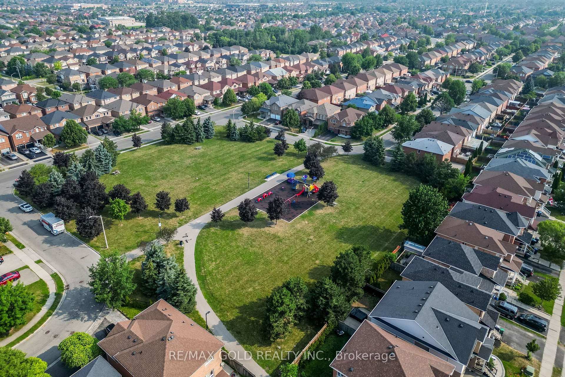 Photo 47 of 77 Schooner Drive, Brampton, Fletcher's Meadow — HOMEH