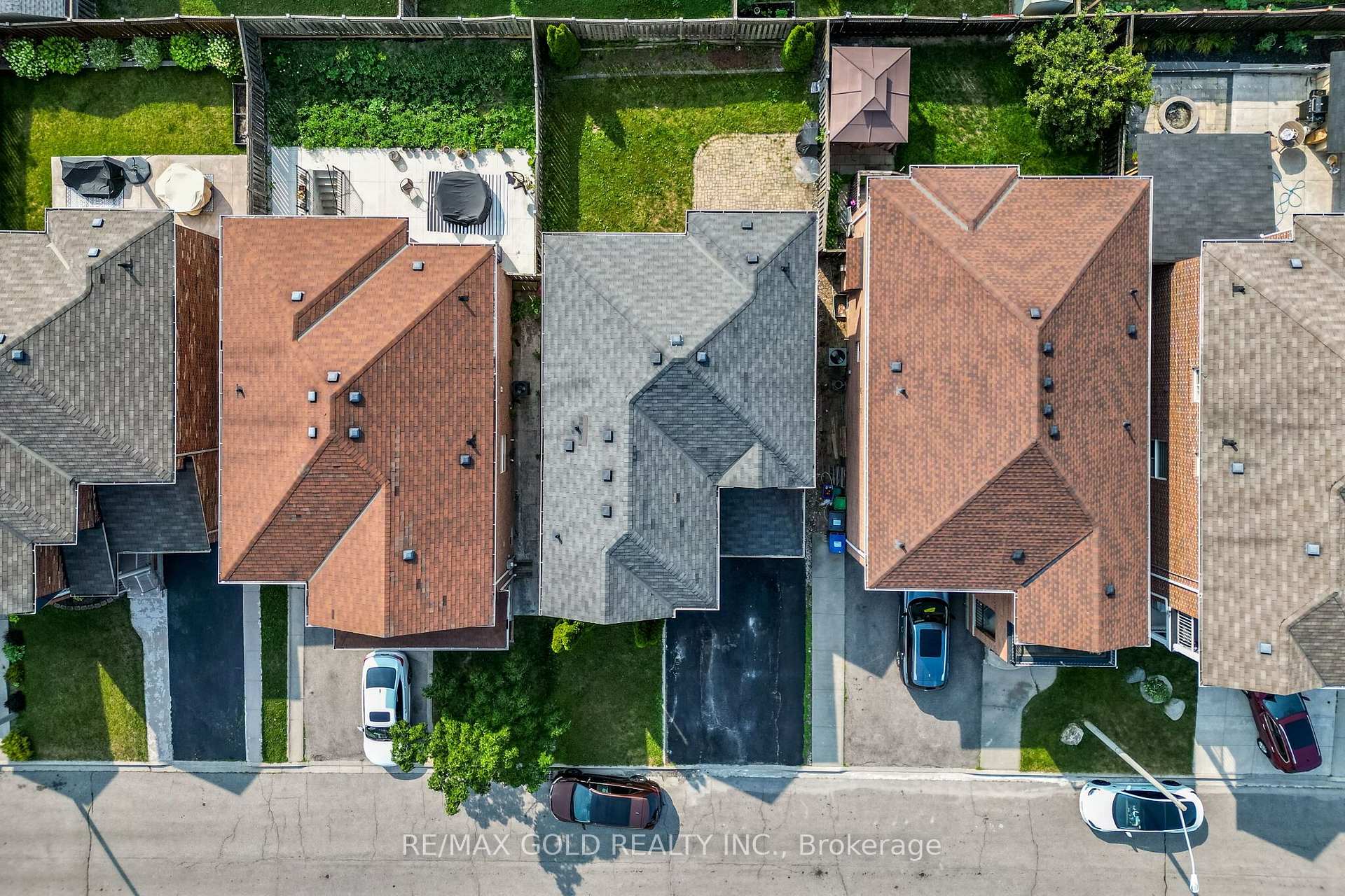 Photo 48 of 77 Schooner Drive, Brampton, Fletcher's Meadow — HOMEH