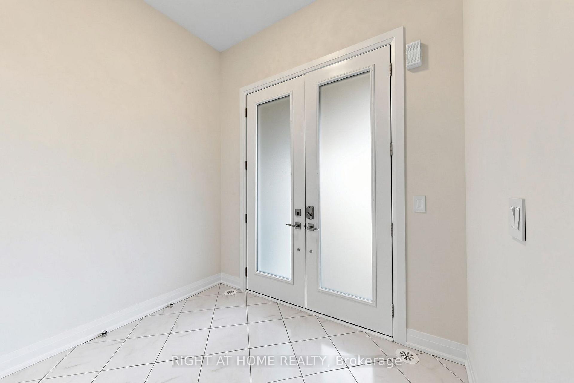 Photo 4 of 954 Isaac Phillips Way, Newmarket, Summerhill Estates — HOMEH