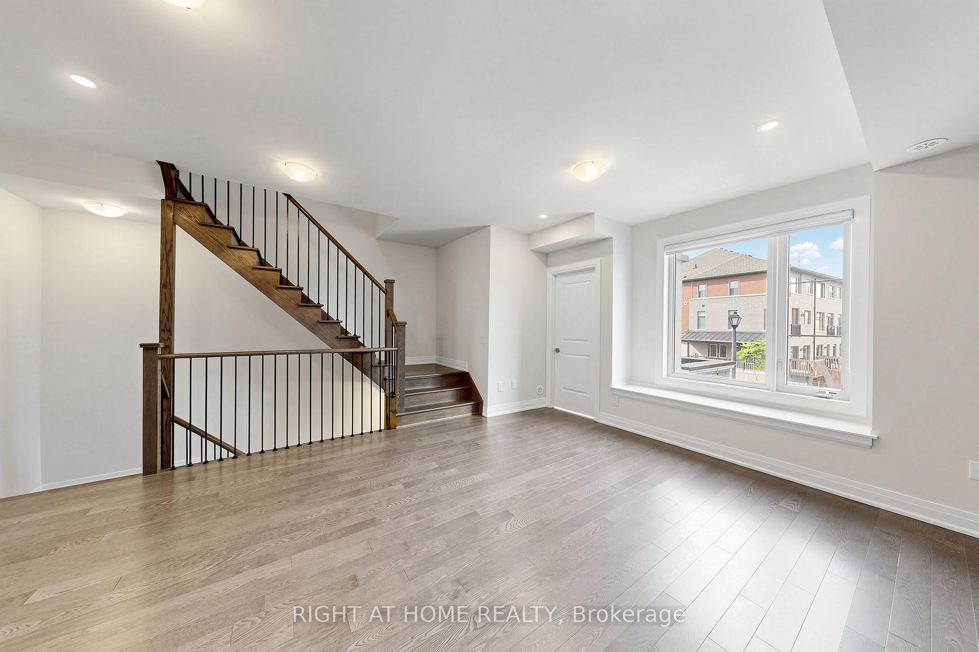 Photo 10 of 954 Isaac Phillips Way, Newmarket, Summerhill Estates — HOMEH