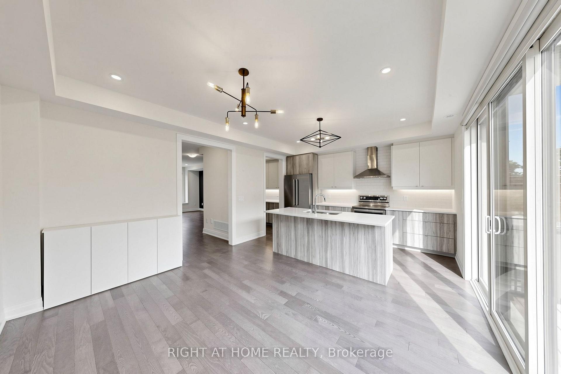 Photo 12 of 954 Isaac Phillips Way, Newmarket, Summerhill Estates — HOMEH